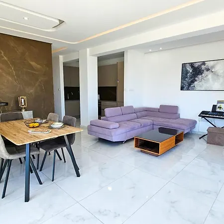 Apartment Seaview Business Hub *