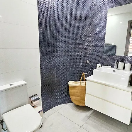 Apartment Seaview Business Hub Larnaca