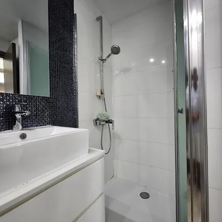 Seaview Business Hub Apartment Larnaka
