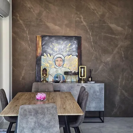 Seaview Business Hub Apartamento *