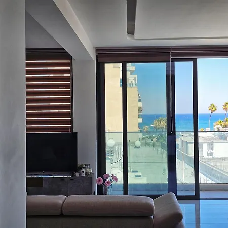 Apartment Seaview Business Hub *